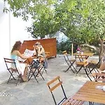 فندق غوليك 2*
