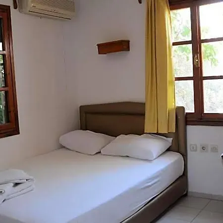 호텔 굴렉 2*