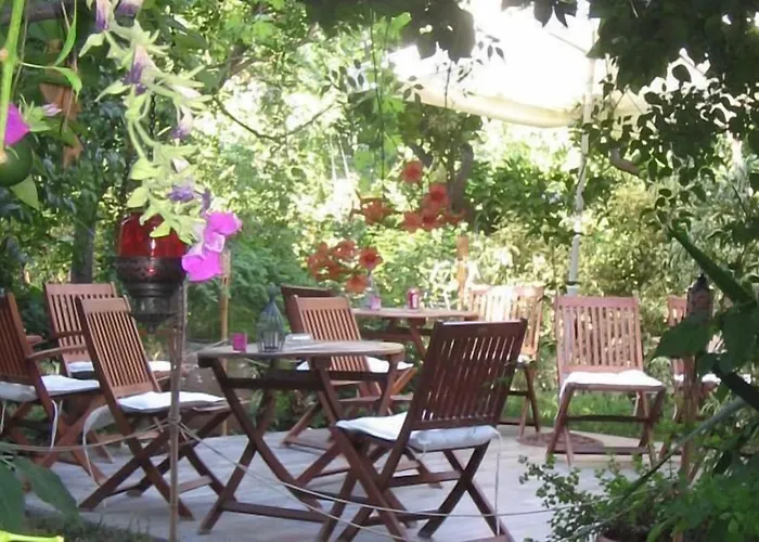 古籁酒店 2* 博德鲁姆